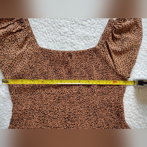 Japna Women's Size XS Cheetah Print Smocked Peplum Top - Picture 5 of 11